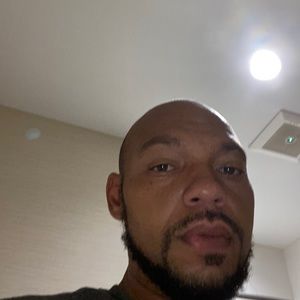 Meet your Posher, Gregory